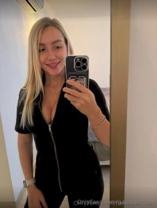 This beauty blondieamour will with her tight holes only for you she s part 462
