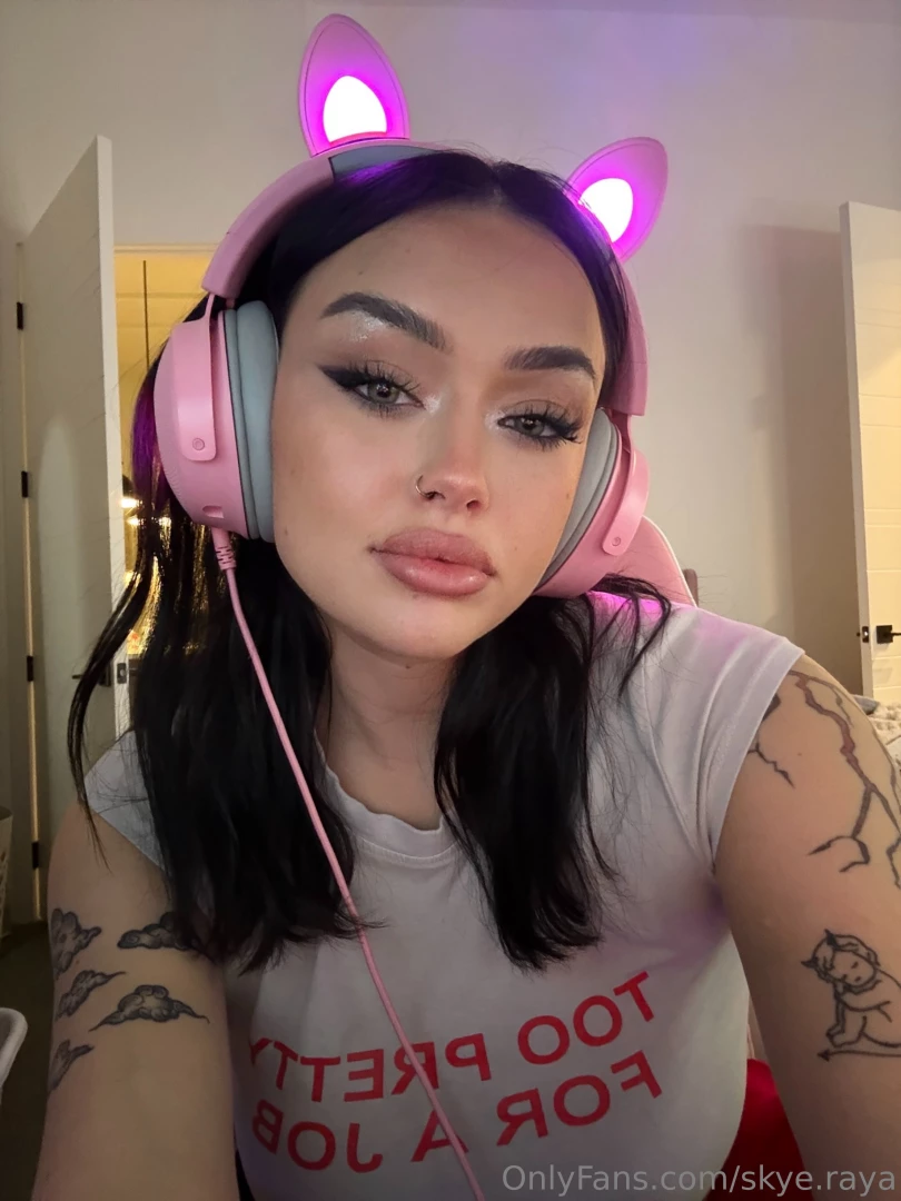 Gamer girls do it better 