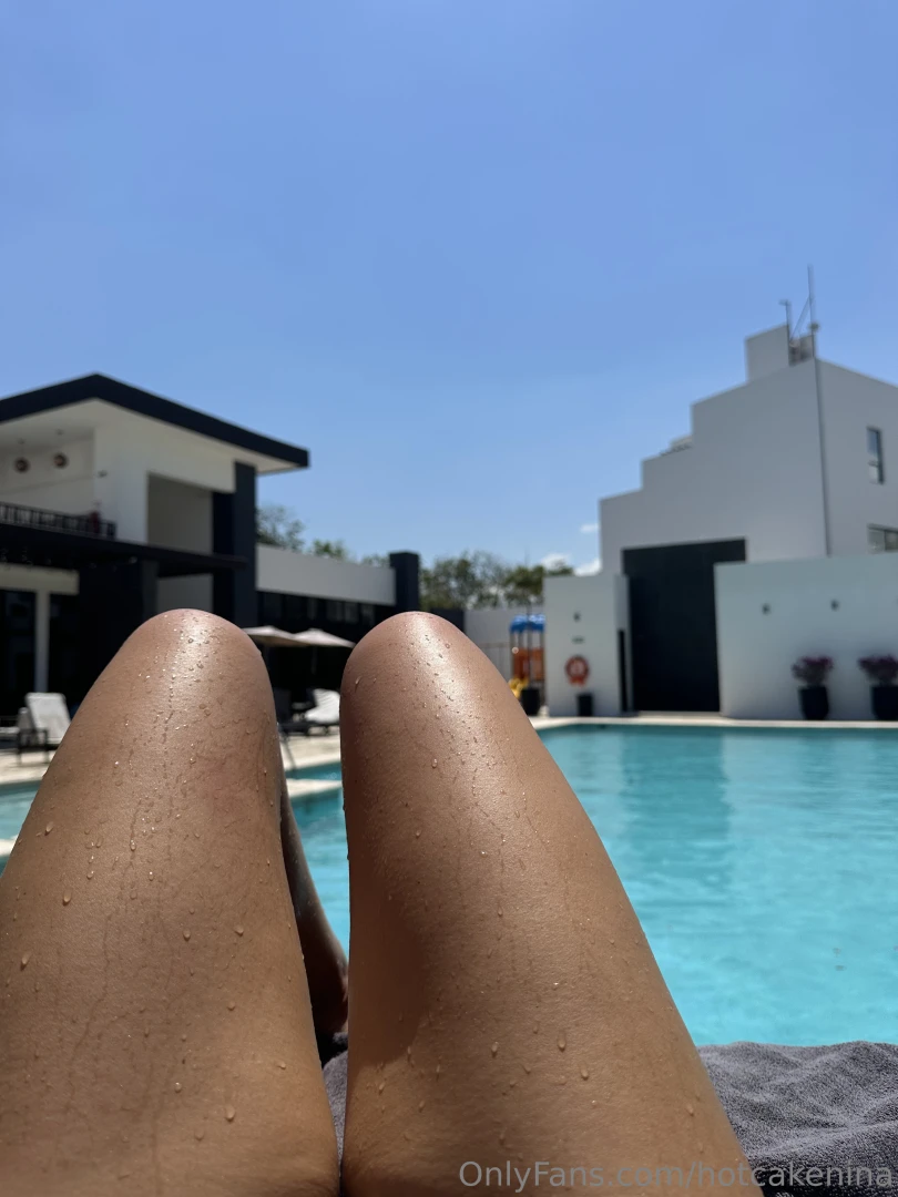 All wet and no one to play with let me know in my dms if you want to 