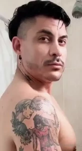 Shower jerkoff with maxofsteel