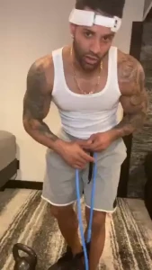 Hello everyone heres a preview of the new workout video i just sent to