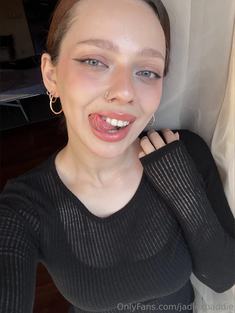 Feeling lonely this week maybe you can give me company 