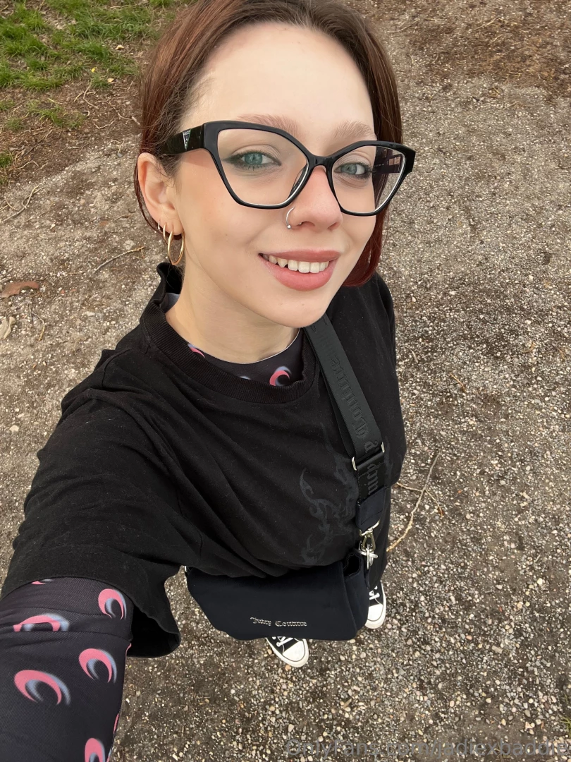 Walking all day in park alone makes me feel so much better and how did 