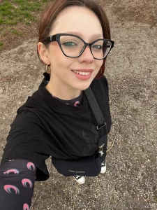 Walking all day in park alone makes me feel so much better and how did