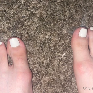 Pretty toes part 1