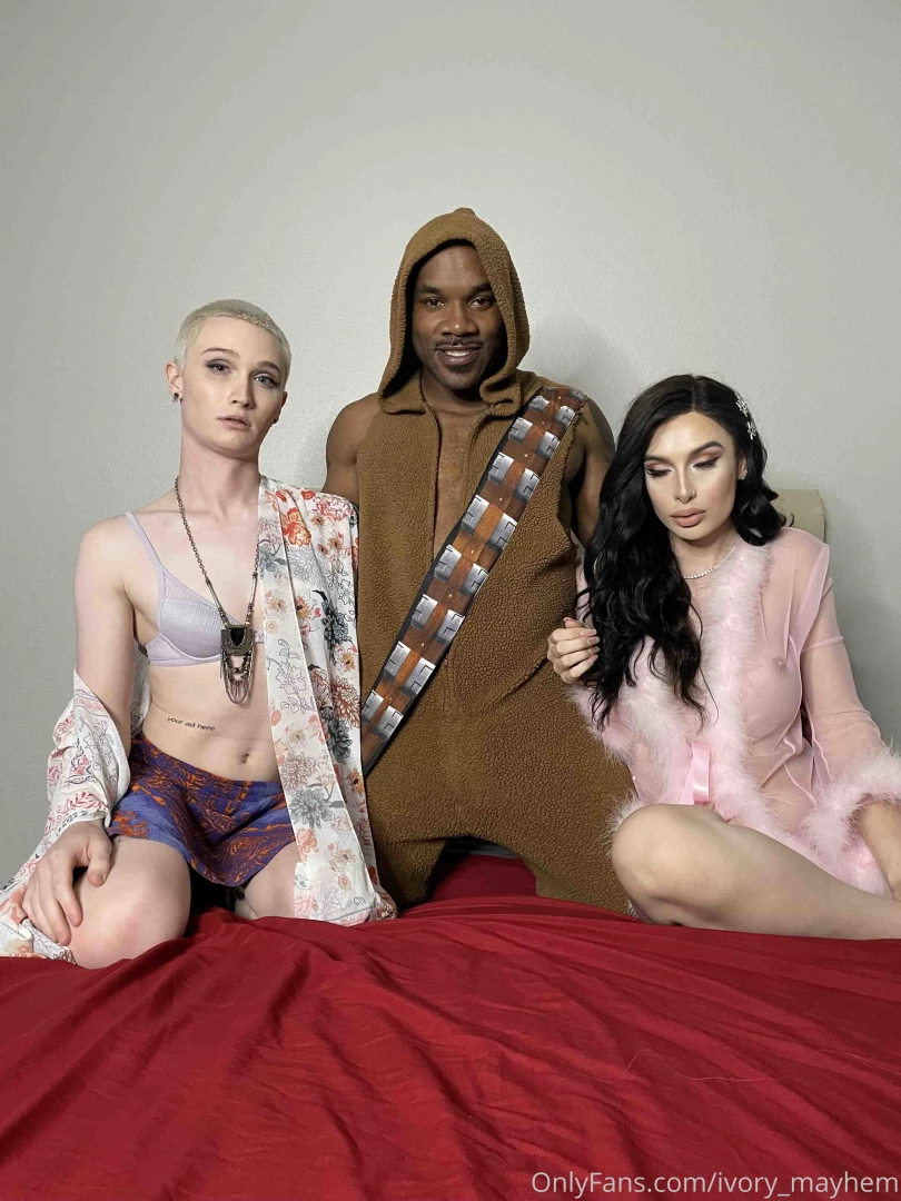 Couple more pics from a hot threesome with kaigiveup and my king part 6 