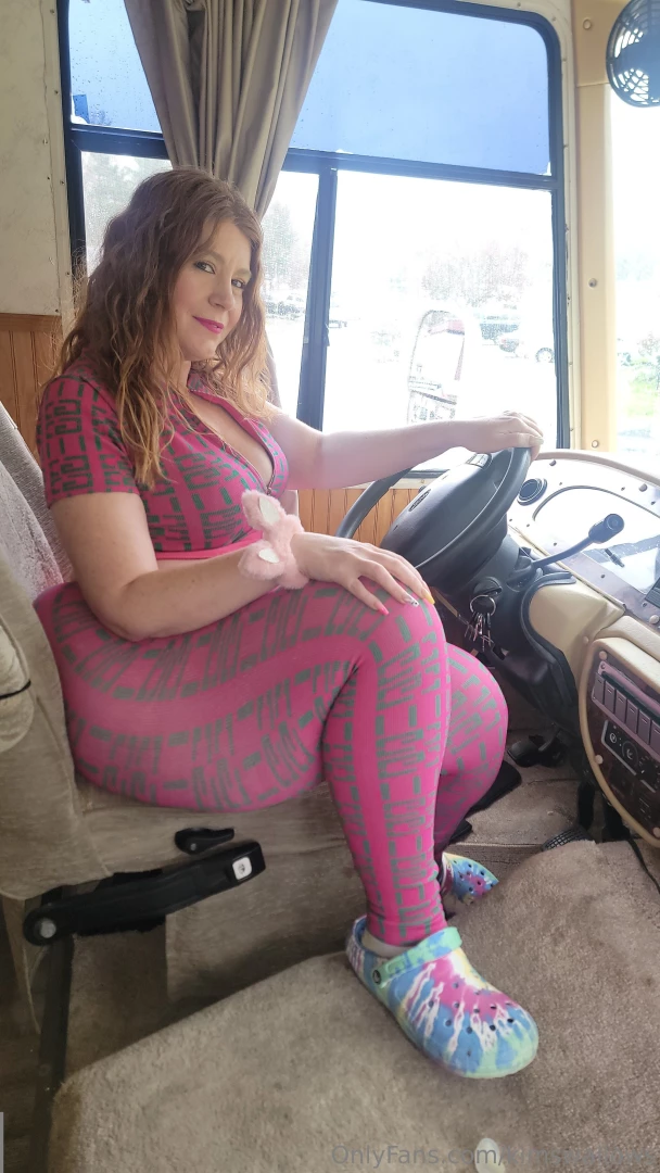 Gloryhole rv on the move what state will i be in next whos wants to part 2 