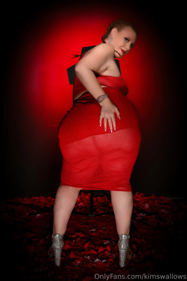 The birthday queen is here thank you all for the support part 3 