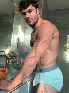 A very discounted holiday bundle for you watch me flex for you you can