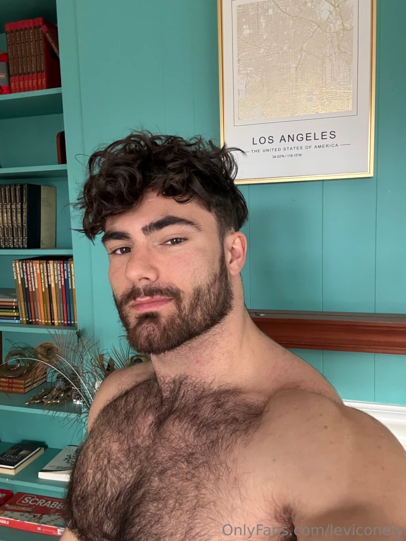 Let me show off for you showing off my muscles and all my hair might 