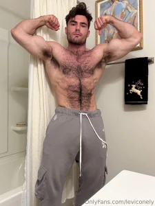 New flexing content with my face