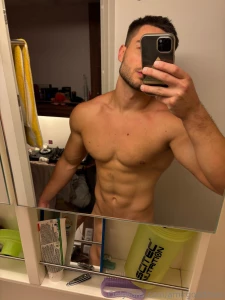 On my clock 03 18 it s time to sleep how sleepy you are