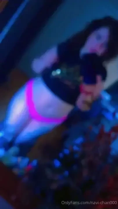 Let s play message me if u need a custom video for those umm needs 