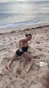 Minnie the wave minnie the ocean