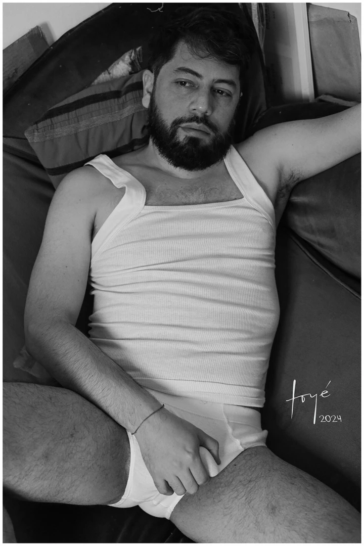 Huesodegoma by martintoye buenos aires junio 2024 