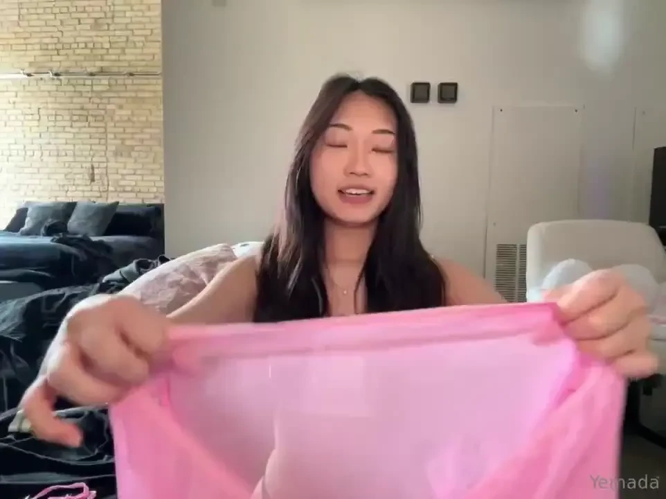 My first little try on haul vlog buy me more clothes so i can make 