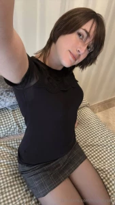 Stop right there and come tell me something nice to my dms part 1