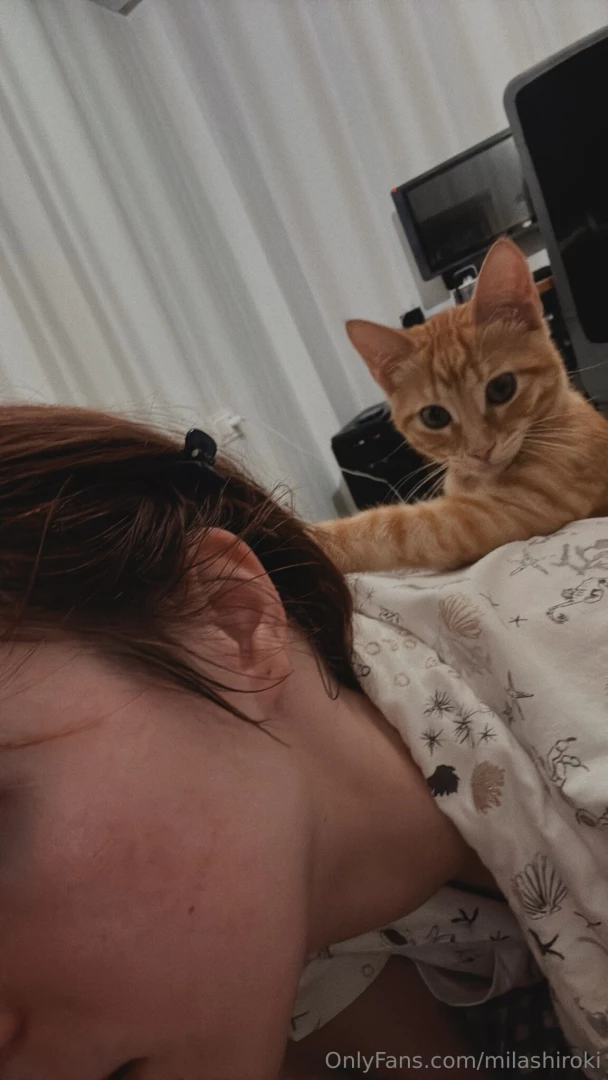 I introduce you to my new massagist 