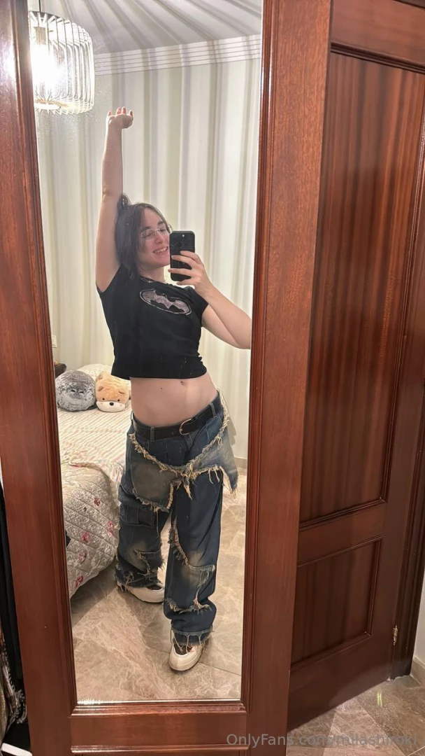 Your girl is at an airbnb making naughty content for you so stay tuned part 1 