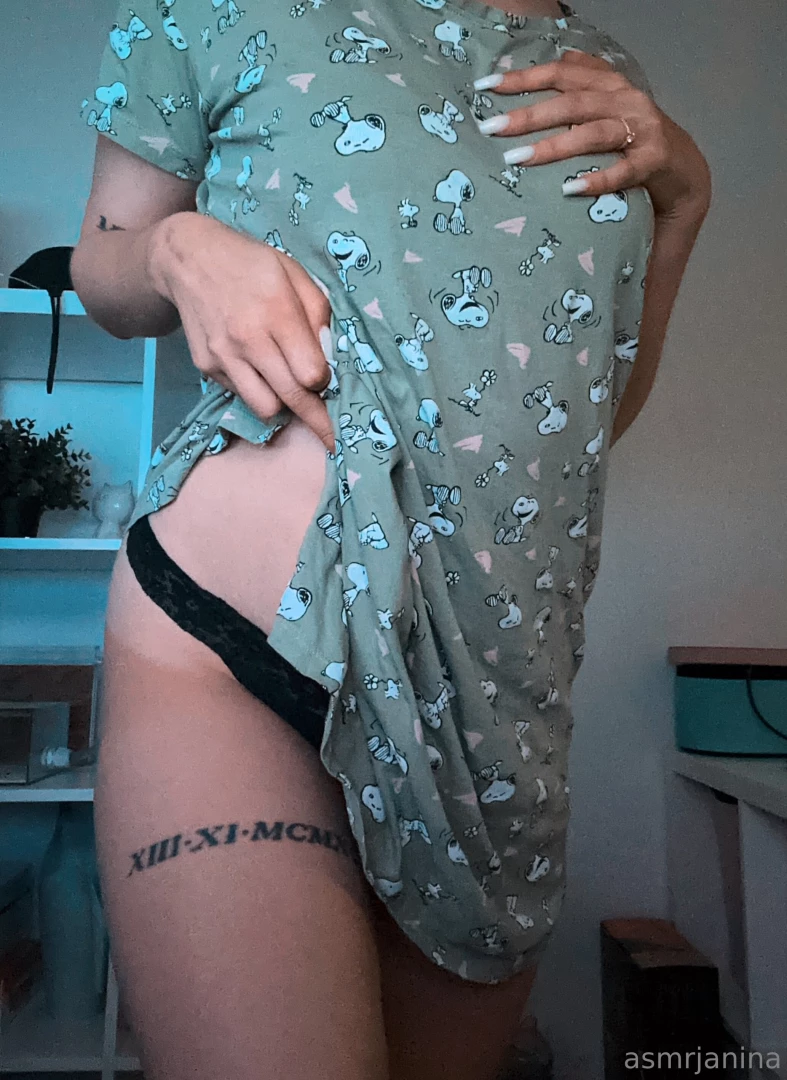 Deine private show gibt s per dm 