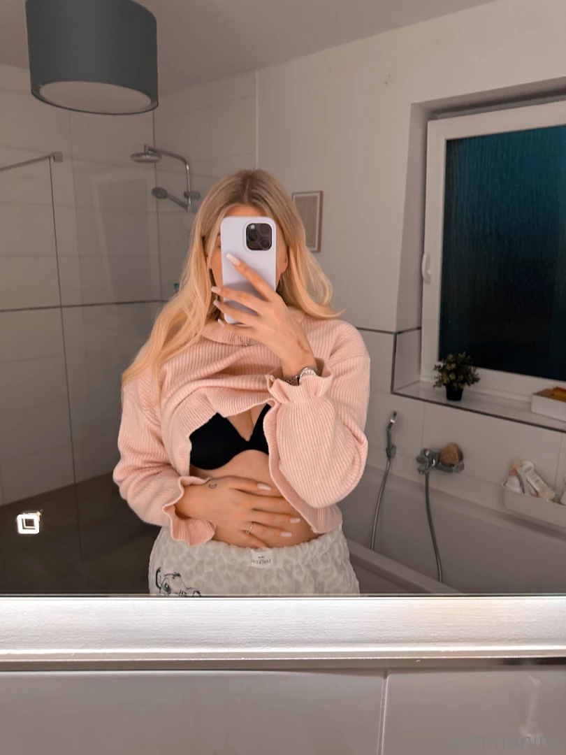 Bauch ist voll hab gut gegessen 