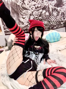 I m veryyyy flexible hehe just imagine all the positions we could do part 2