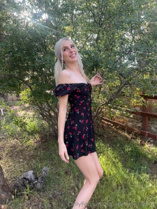 New sexy photo set perfect for your phone wallpaper