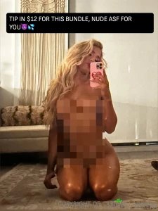 Get this hot nude bundle for only 12 tip in