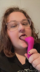 Check your messages for exclusive access to the latest squirting video