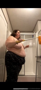 Little snippets from one of my topless cleaning lives part 23