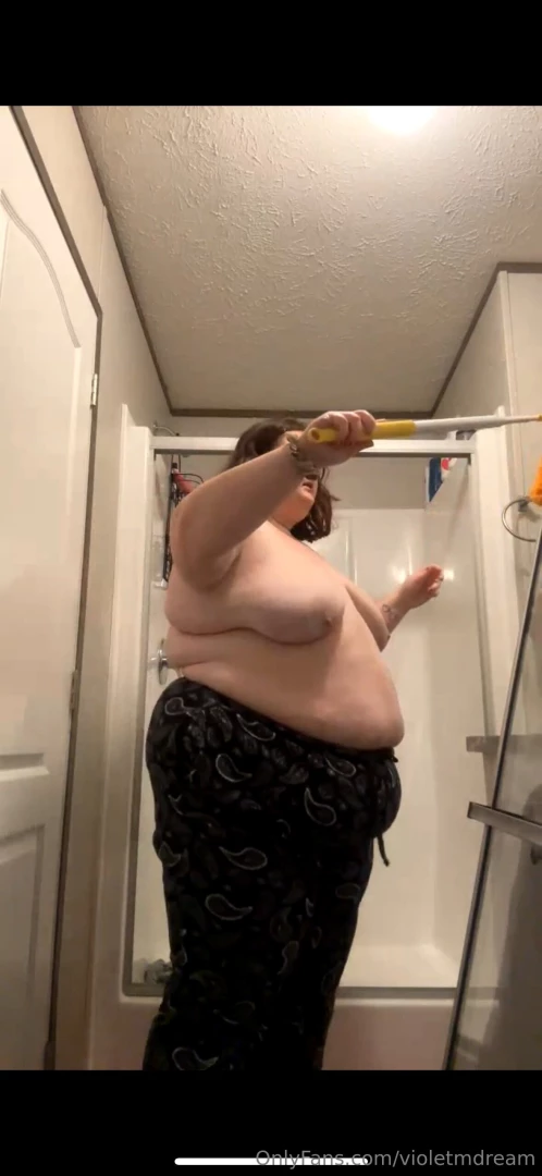 Little snippets from one of my topless cleaning lives part 20 
