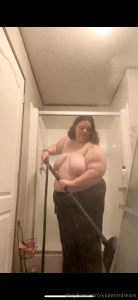 Little snippets from one of my topless cleaning lives part 8