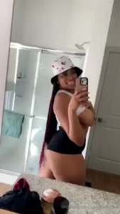 Hmmmm pics or the vid
