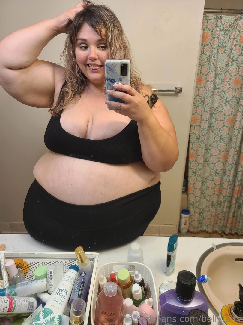 So many years of sink belly pics and the belly just keeps getting part 2 