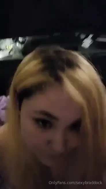 Come hit me up in my dm s baby let s chat 