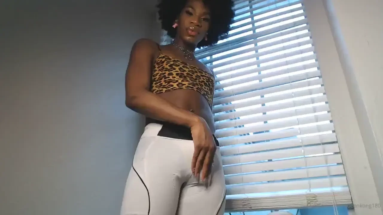 Afro puff bulge huff og version rip down these layers of bulge baby 