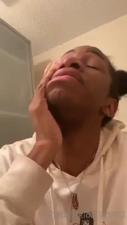 My aunt died today please send love or a text or call or flowers or 