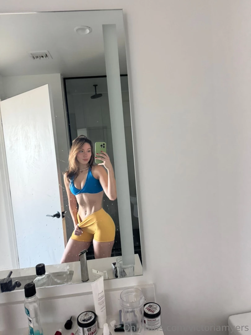 Do you love me in booty shorts 