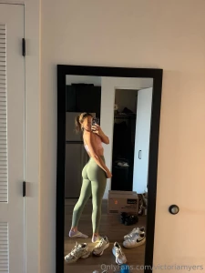 These leggings are so comfy part 1