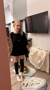 Left or right part 217