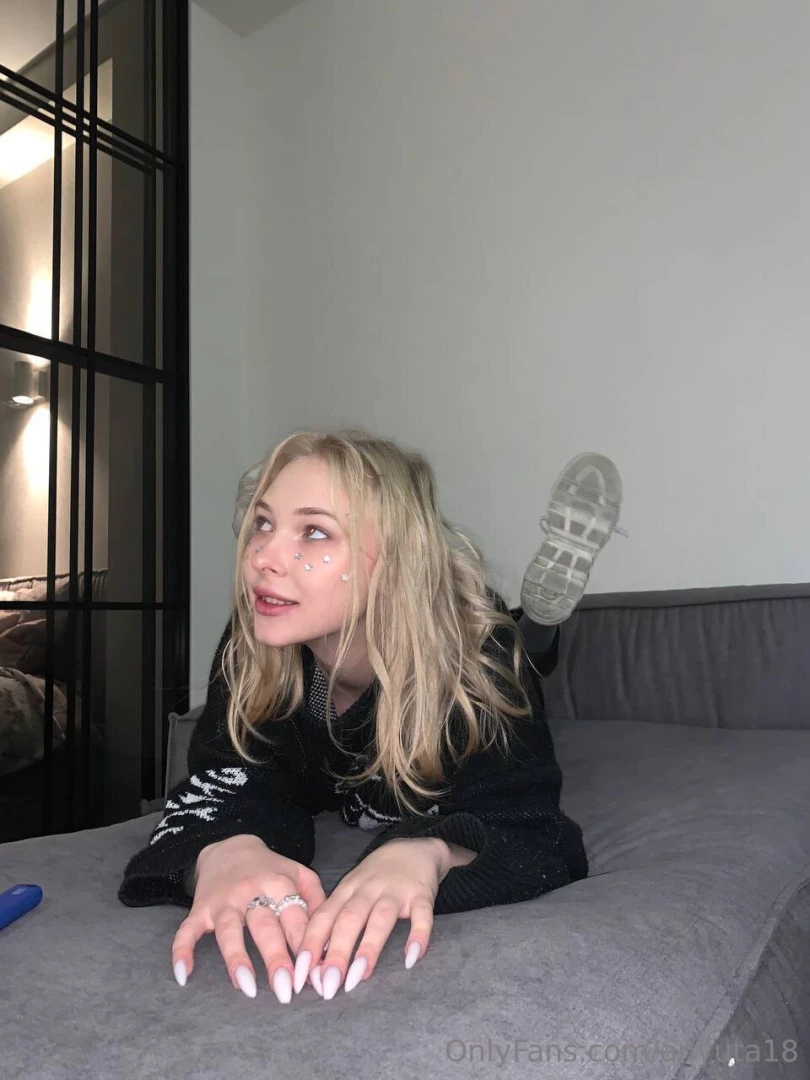 Do you want me to tell you a secret i m just a sweet dream that will 