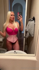 Your favorite bimbo at your service