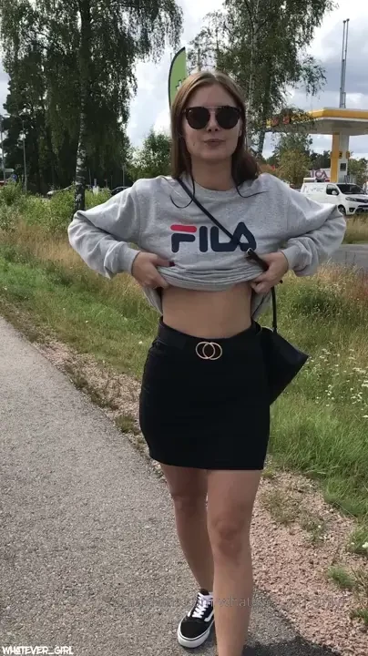 Flash from yesterday outside the grocery store 