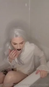 Where are my vampire lovers at super fun video i was commissioned to