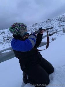 I know it ain t a flattering photo of me but it was hella cold and i