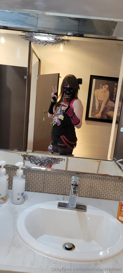 Oh my gosh work has been killing me lately but i ve got a little part 1 