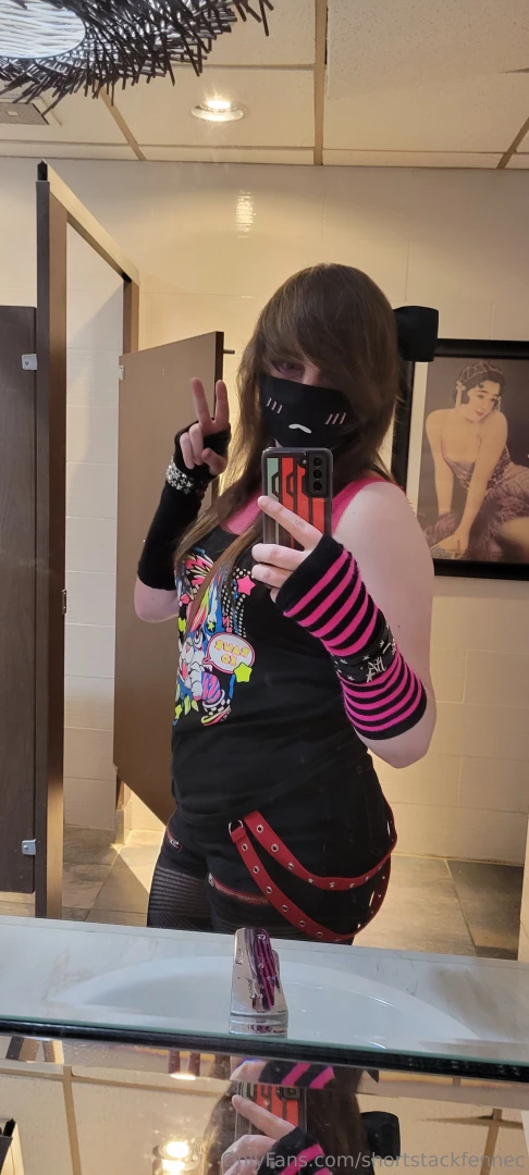 Oh my gosh work has been killing me lately but i ve got a little part 4 