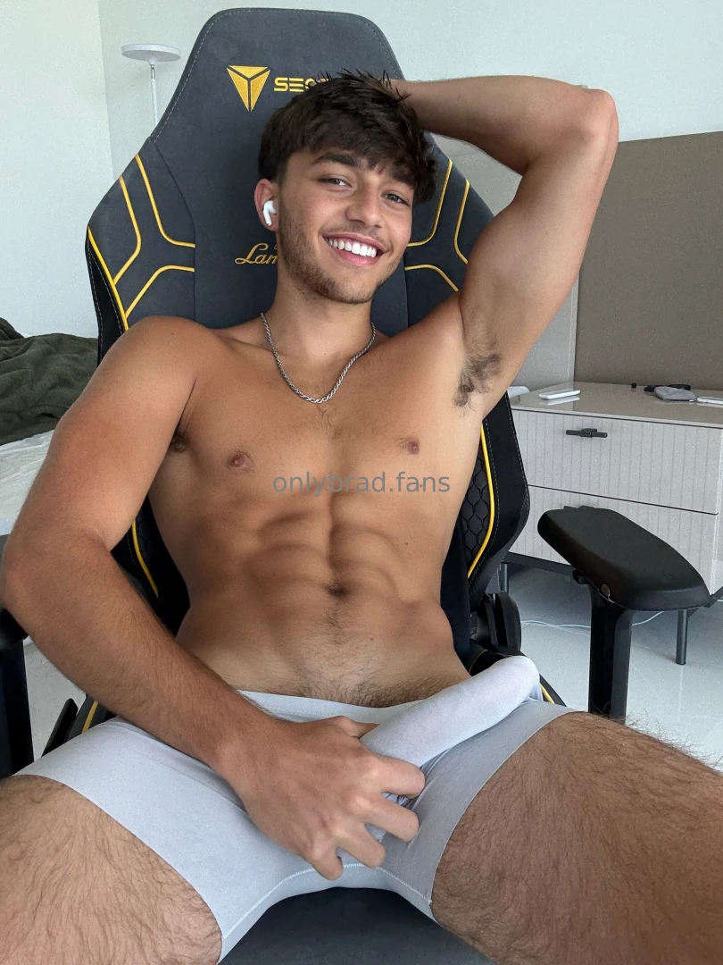 Bet you can t ignore this 