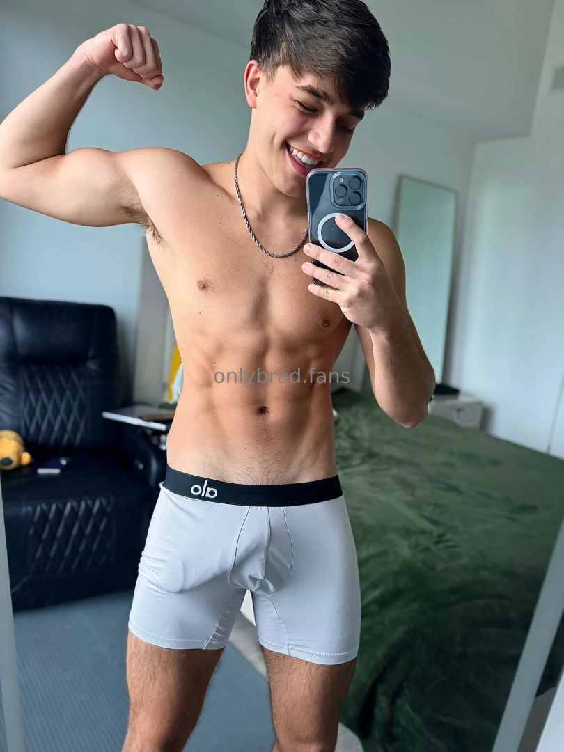 Goodmorning wanna play go to onlybrad fans to see 200 dick pics on the 