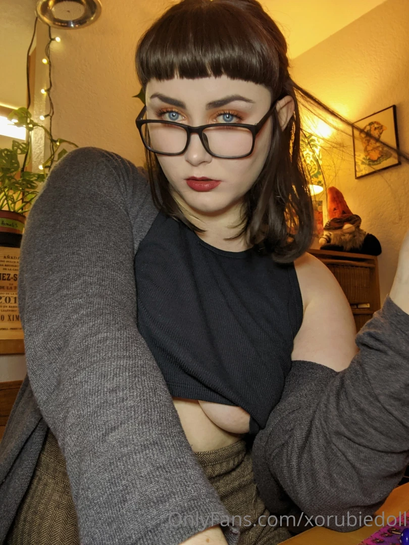 5 to join now onlyfans com rubie_doll 